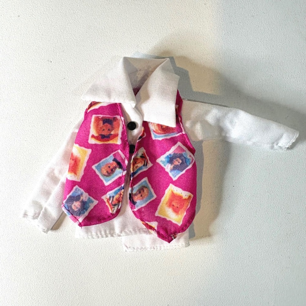 Vintage Barbie Skipper Phone Fun 1995 White Shirt Pink Photo Print Vest Top